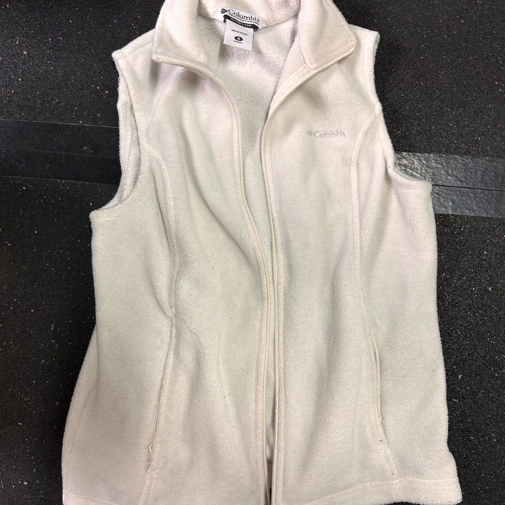 Columbia Women's Off-White Fleece Vest